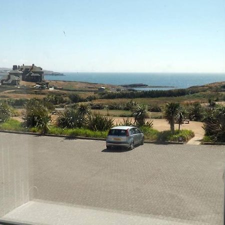 Plas Darien-3 Bed Apt- Sea Views - Sleeps 5 Trearddur Ngoại thất bức ảnh